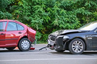 Policie i pojišťovna uznaly, že nejsem viník autonehody. Přesto musím zaplatit 28 tisíc korun