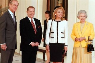 Definitivní rána pro Knihovnu Václava Havla. Dagma...