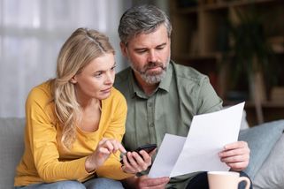 Jak vychází s penězi rodina prodavačky Stáni? Výplata nic moc, a navíc žádné volno - Proženy.cz