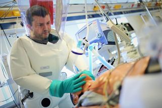 Český voják skončil v izolaci kvůli ebole. Armáda ho už před 10 dny umístila do Těchonína
