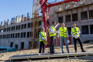 Vadný beton, utajení a miliardy. Co se děje na stavbě Kaliňákovy nemocnice - Seznam Zprávy