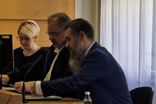 Soud řeší řidiče z prezidentovy ochranky, pod vlivem alkoholu naboural policejní BMW - Novinky