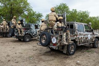 Nigerijská armáda uvedla, že osvobodila 360 lidí unesených skupinou Boko Haram - Novinky