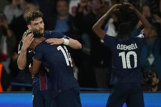 Hvězda PSG odpálkovala dotaz v ruštině. Kvaracchelija dřív zareagoval i na válku