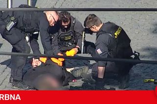 Nepřijatelné. Starosta Prahy 5 chce kvůli zfetovanému muži s nožem na Andělu jednat s policií