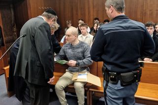 Ukrajinec chtěl na Slovácku vraždit. Vrchní soud mu zpřísnil trest na 12 let - Novinky