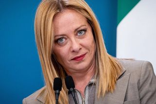 Deepfake fotografie Meloniové ve spodním prádle vyvolala v Itálii poprask. Premiérka reagovala s nadhledem - Echo24.cz