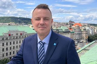 Jindřich Rajchl má doma vysportovanou manželku. Takhle jim to slušelo ve svatební den - Médium.cz