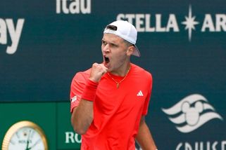 Menšík postupuje a pavouk se otevírá. Roland Garros nabízí životní šanci
