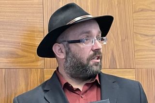 Za Stačilo! stojí netransparentní neziskovka. O jejím financování „Vidlák“ mluvit nechce - Novinky