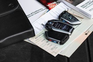Řidiči balí klíčky od auta do alobalu kvůli ochraně