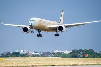 Upravený Airbus spojí na nejdelší nonstop trase Evropu s Austrálií. Měl létat loni, poletí snad příští rok