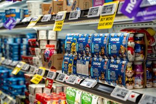 Nejhorší sladké jogurty ze supermarketu. Češi je pořád kupují ve velkém a vůbec neví, co obsahují