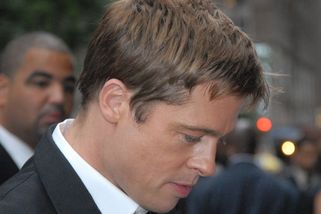 Brad Pitt se zavřel na půl roku do posilovny. Takhle vytesaný nikdy jindy nebyl
