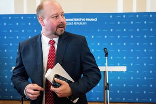 Ministr Tejc vyzval lidi k nahlášení vadného postupu soudních znalců - Seznam Zprávy
