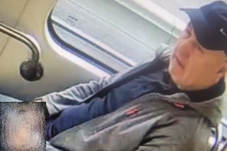 Policie v Ostravě hledá muže, který se před školačkou uspokojoval v tramvaji - Novinky
