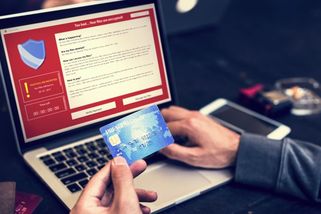 Uvěřila falešnému policistovi, přišla o 660 tisíc korun