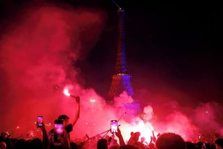 Po vítězství Paris St. Germain nad Arsenalem vypukly ve Francii násilnosti - Seznam Zprávy