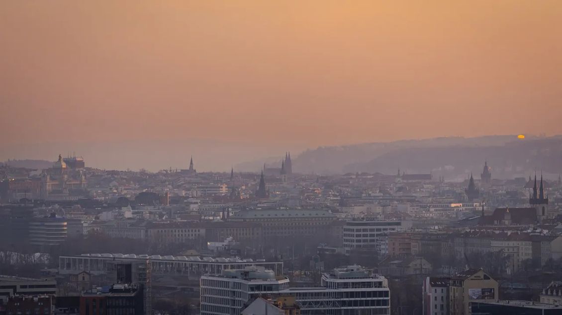 Saharský prach může v neděli snížit teploty