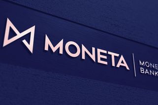 Příběh české dividendové hvězdy: Moneta slaví deset let na burze - Seznam Zprávy