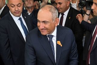 Arménský premiér Pašinjan se prohlásil za vítěze voleb - Seznam Zprávy