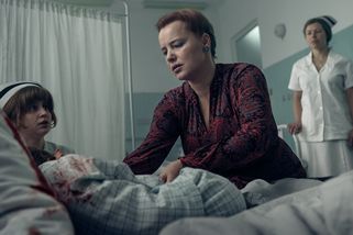 Polské drama podle skutečnosti ovládlo Netflix. Jeho mrazivá atmosféra se zažere hluboko pod kůži, zaznívá v recenzích