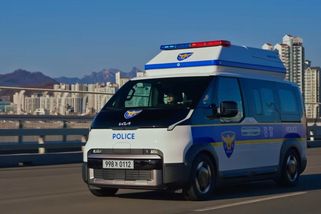 Policejní Kia má na střeše dron s umělou inteligencí