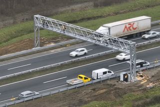 K Jadranu bez kolon. Chorvatsko instaluje nové portály pro bezkontaktní mýto