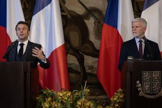 Macron v Praze: Rusko nesmí vyhrát - Novinky