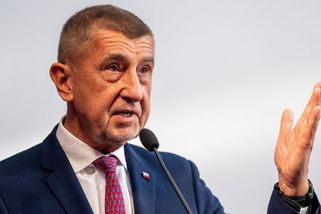 Vláda plánuje zavedení mimořádných opatření - Novinky