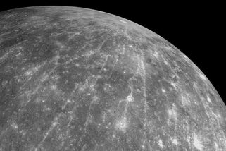 Vědci si „vyčistili brýle“ a zůstali v šoku. První ostrý pohled na cizí planetu odhalil děsivou pravdu