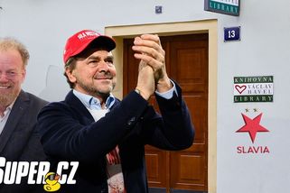 Super kachna: To je tedy něco! Macinka prý brzy skončí jako ministr zahraničí a získá funkci, o které nikdy ani nesnil