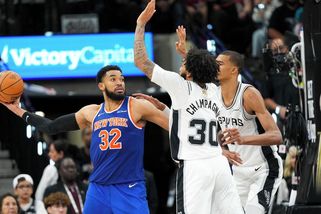 Dva lístky na finále NBA se vydražily za milion dolarů - Sport.cz