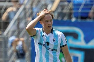 Vztek a hořký pláč fandů. Slavný klub šedesát let od titulu nezískal licenci ani pro třetí ligu - Sport.cz