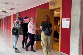 Hrozil vystřílením třídy a schvaloval střelbu na filozofické fakultě. Od soudu odešel s podmínkou - Novinky