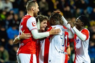 Vám se ten fotbal pane Tvrdíku líbí? Slavia přesto vede ligu o deset bodů