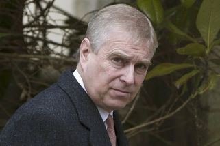Britský panovník vyhodil prince Andrewa z rodiny. Přišel o tituly i vyznamenání - Novinky