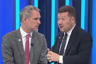 Nečekané námluvy ve Sněmovně: Okamura loví u Pirátů, láká je na referendum. Hřib má jasno