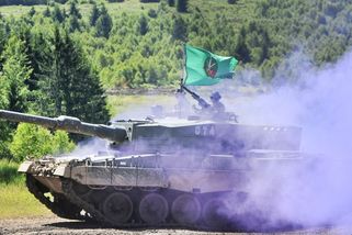 Armáda najímá na přepravu tanků firmu, kterou odsoudili za milionové škody - Seznam Zprávy