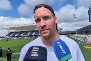 MS fotbal | Vzácná návštěva u českých fotbalistů. Hvězda NHL jim splní i jedno velké přání - Sport.cz