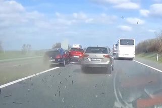 Hromadná nehoda na dálnici | Odchyceno na dashcam