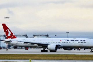 Letadlo s cestujícími v Antalyi smetlo radarovou věž, v trupu Boeingu zůstala díra - Novinky