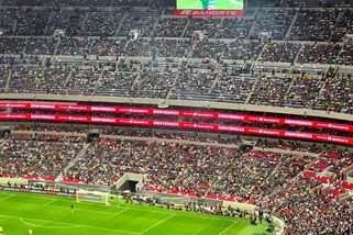 Tady dnes vše začne. Rekordman mezi fotbalovými stadiony nemá obdoby - Seznam Zprávy