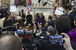 Co se vlastně odehrálo na schůzce Trumpa a Zelenského - Seznam Zprávy