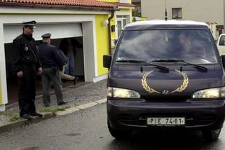 Rutinní výjezd se změnil v masakr: Zhrzený manžel zavraždil v Protivíně dva policisty