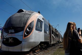 Ukrajina čelí prudkému nárůstu útoků na vlaky, Moskva cílí na strojvedoucí - Seznam Zprávy