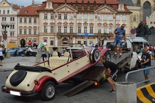Koroze i nepovolené úpravy. Další zátah na pseudoveterány našel závady na většině z nich
