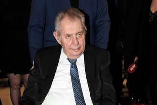 Novináře nesnáší, to ale není její případ. Miloš Zeman vychválil do nebes ženu, které se ostatní smějí