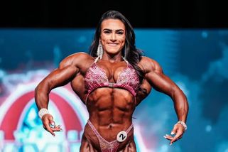 Lékařka, která se stala hvězdou kulturistiky. Natalia Coelho v bikinách nemá konkurenci