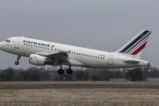 USA odklonily let z Francie kvůli cestujícímu z Konga, kde se šíří ebola - Seznam Zprávy